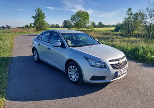 Chevrolet Cruze cena 13900 przebieg: 177000, rok produkcji 2009 z Szczebrzeszyn małe 191